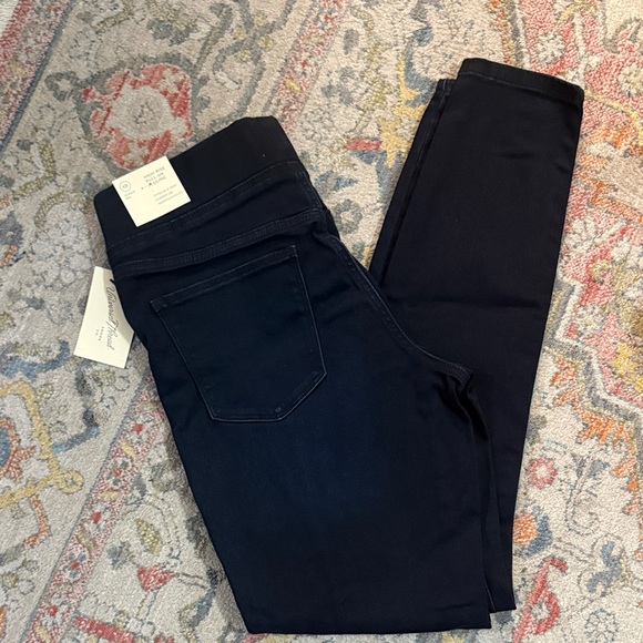 Universal Thread Denim - Universal Thread, Women's Dark Blue Jeans, Brand New!